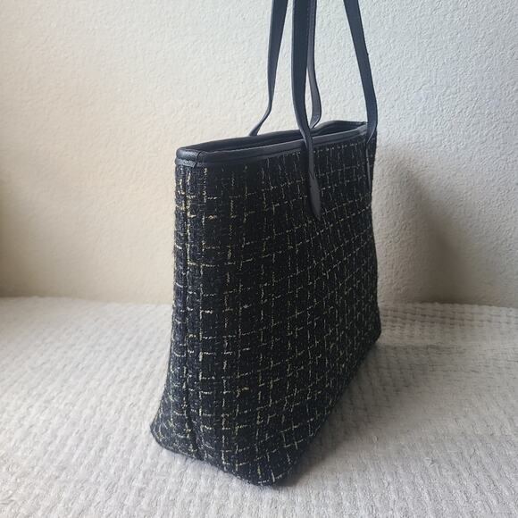 Badgley Mischka Elegant Black and Gold Women's Tote Bag - Picture 3 of 11